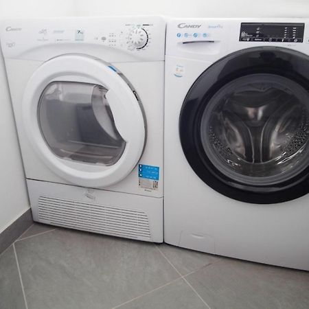 Apartment Flora プーラ エクステリア 写真
